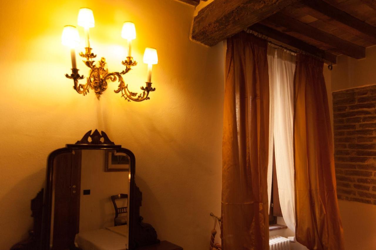 Palazzo Benucci Bed & Breakfast San Gimignano Eksteriør bilde