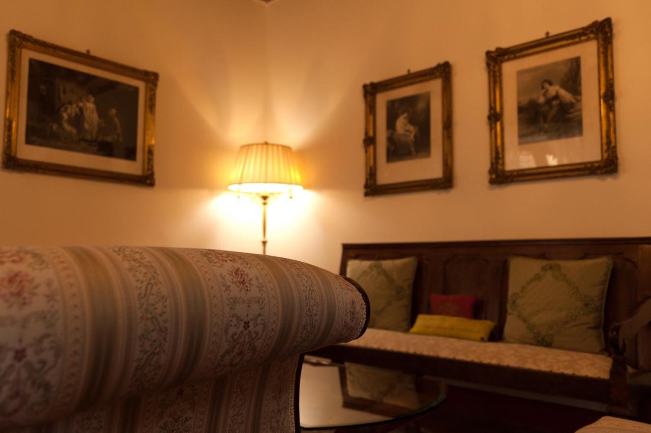 Palazzo Benucci Bed & Breakfast San Gimignano Eksteriør bilde